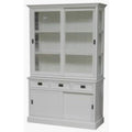 Das Sideboard nimmt mit 125 cm Gestalt an