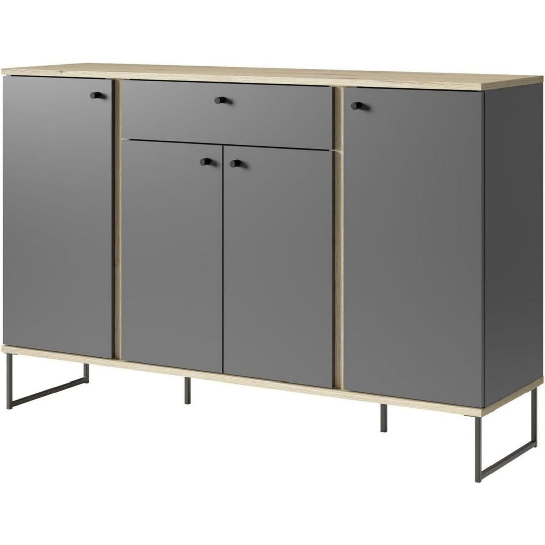 Runde Griffknoepfe ergaenzen das Sideboard