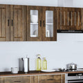 Der Wandschrank vereint Form und Glastueren
